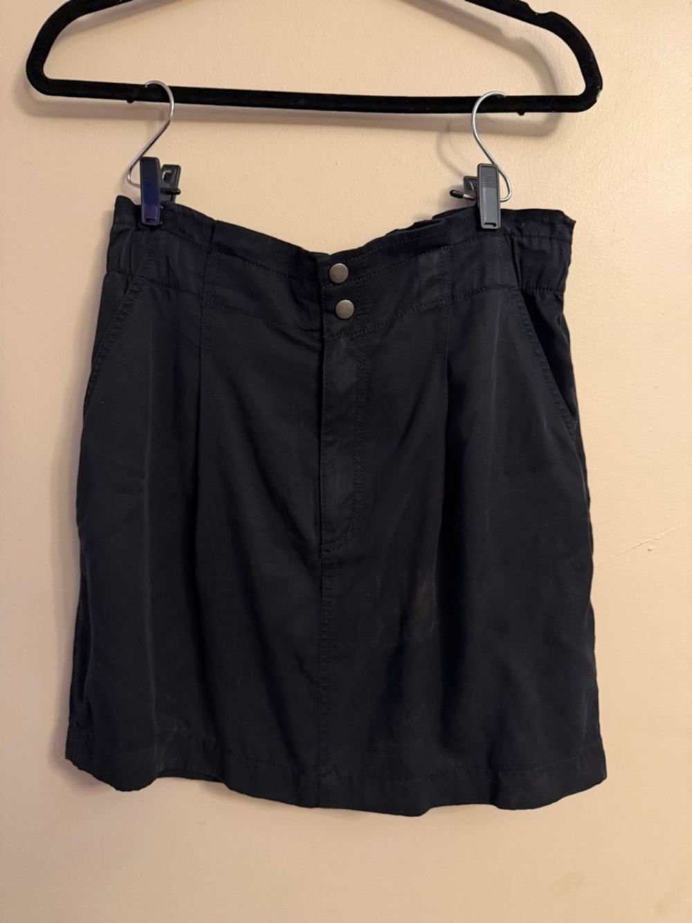 LOFT Black Button-Front Mini Skirt